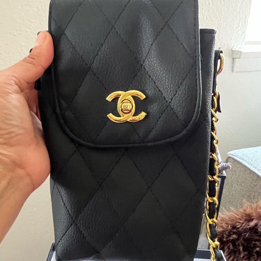 Chanel Umbrella with Quilted Vegan Leather Pouch. Comes with box -GWP - Picture 5 of 14